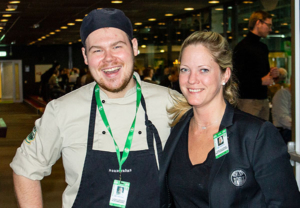 Tobias Larsson, kökschef och Carolin Strand, restaurangchef i Arenarestaurangen 