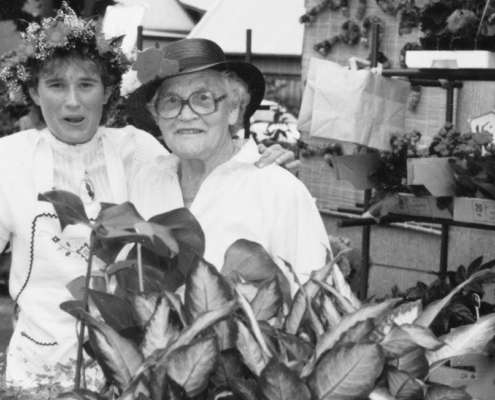 Gammelmarknaden 1985, Iris och Kjerstin.Foto: privat